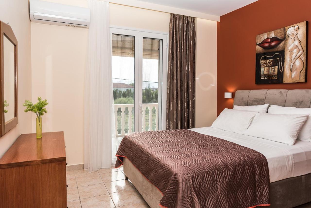Avyssos Residents Aparthotel Kalamákion Екстериор снимка