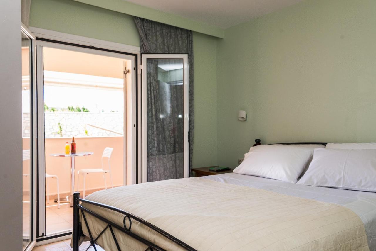 Avyssos Residents Aparthotel Kalamákion Екстериор снимка